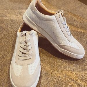 Johnnie-O Mens Topspin White Fashion Sneaker Size 9 Medium (D, M)